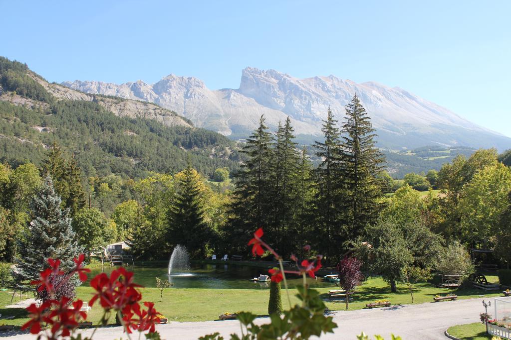 La Neyrette Hotell Saint-Disdier-en-Dévoluy Exteriör bild
